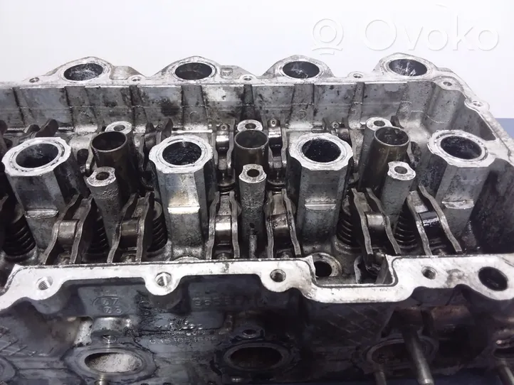 Peugeot 307 Engine head 9655911480