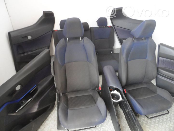 Toyota C-HR Garnitures, kit cartes de siège intérieur avec porte 
