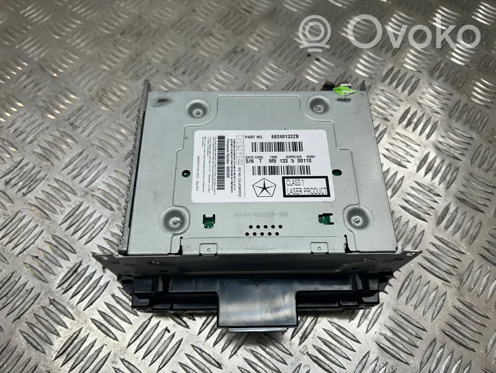 Fiat Freemont Changeur CD / DVD 68240132ZB