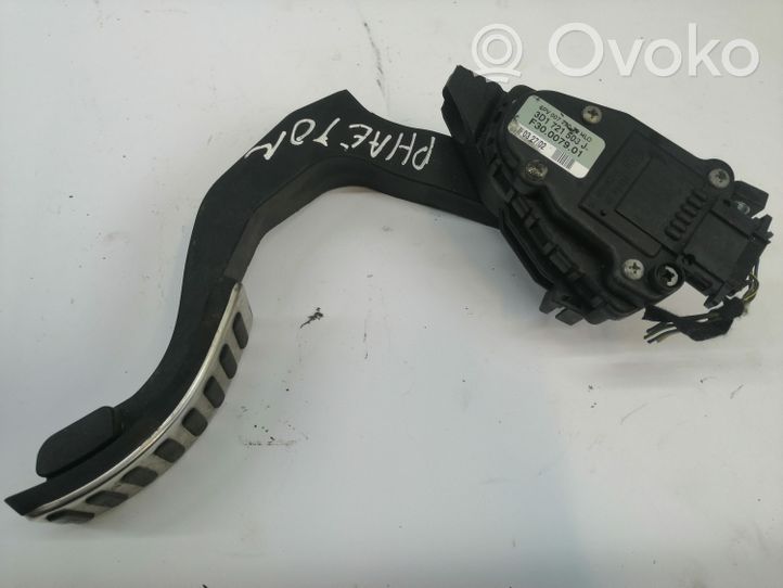 Volkswagen Phaeton Accelerator throttle pedal 3D1721503J