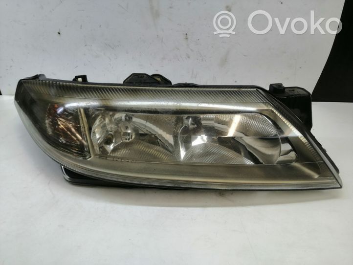 Renault Laguna II Lampa przednia 8200163324