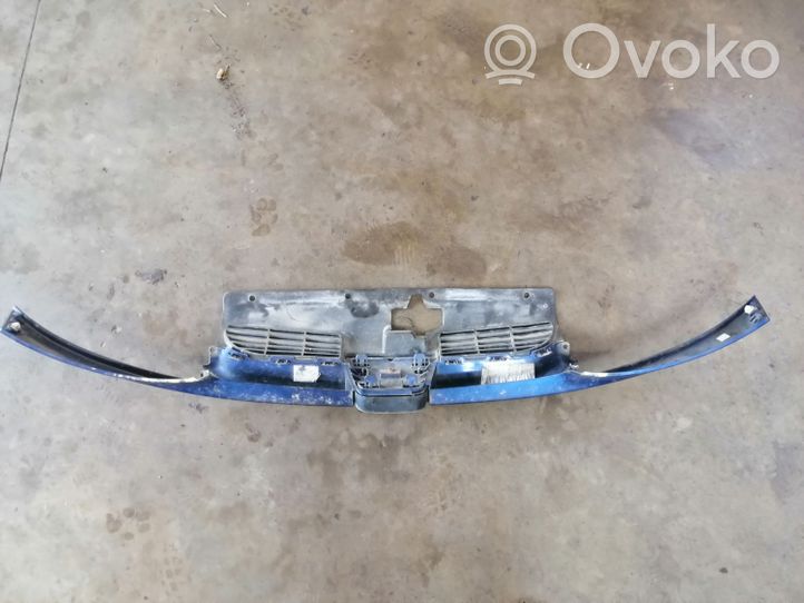 Peugeot 206 Griglia superiore del radiatore paraurti anteriore 9628934280