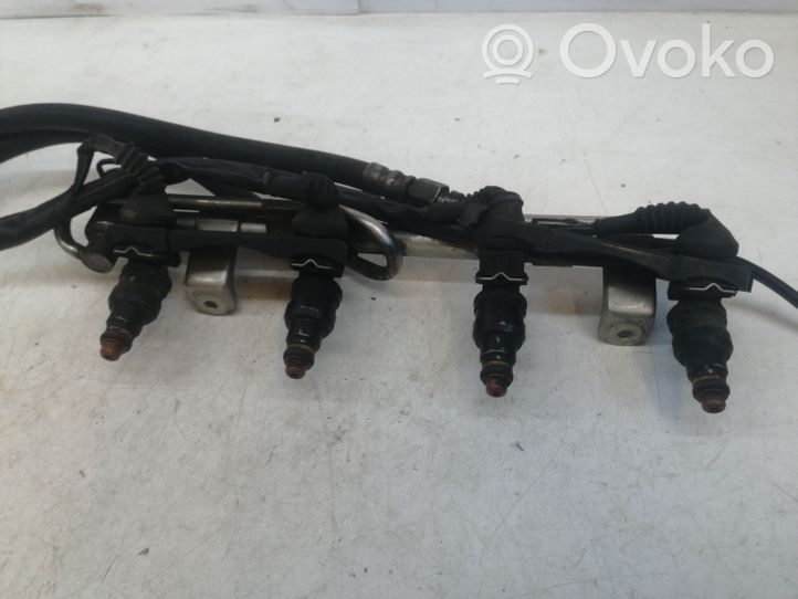 Audi A4 S4 B5 8D Kit d'injecteurs de carburant 058133681