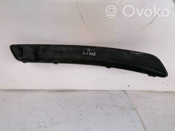 Volkswagen Golf V Rivestimento del pannello parte angolare del paraurti anteriore 1K0807717