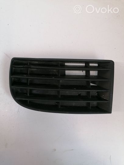 Volkswagen Golf V Mascherina/griglia fendinebbia anteriore 1K0853665