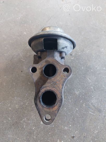 Toyota Corolla Verso E121 Soupape vanne EGR 2562027070