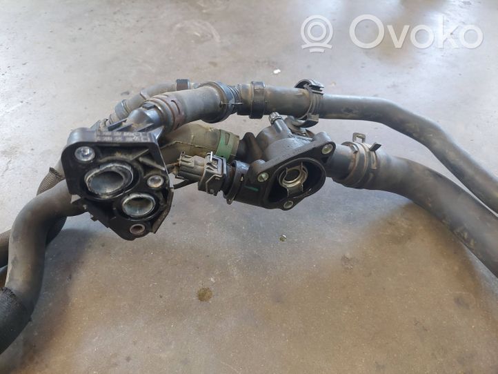 Renault Modus Tuyau de liquide de refroidissement moteur 8200337841E