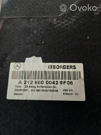 Mercedes-Benz E W212 Wykładzina podłogowa bagażnika A2126800042