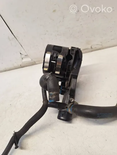 Mercedes-Benz C W204 Boîtier de thermostat / thermostat A6512003700