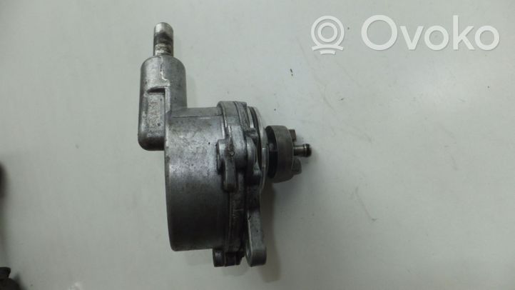 Mercedes-Benz Sprinter W901 W902 W903 W904 Pompa a vuoto 6112300265