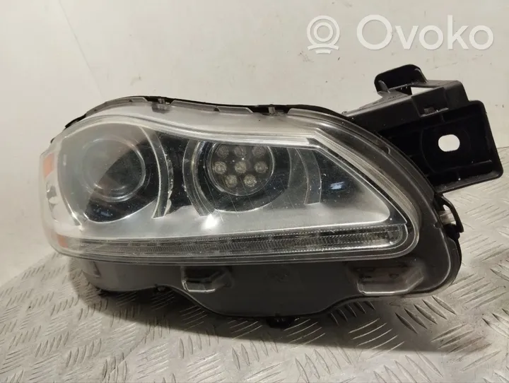 Jaguar XJ X351 Lampa przednia AW9313W029FD