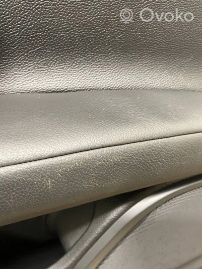 Maserati Quattroporte Garniture de panneau carte de porte avant 06700128920