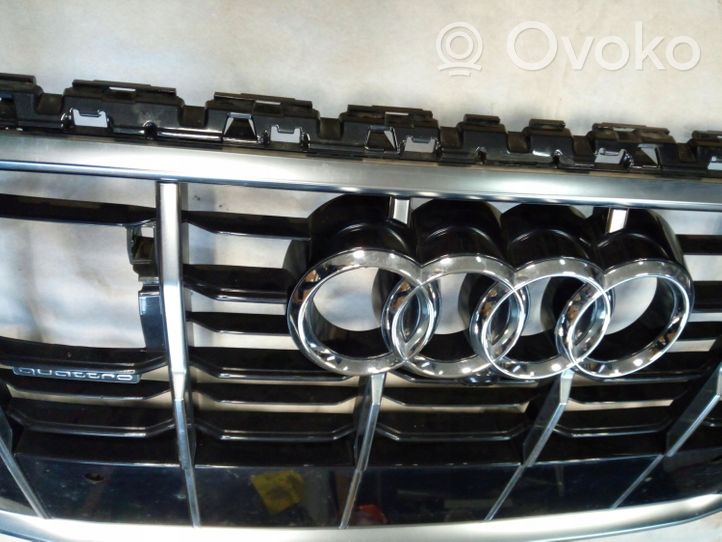 Audi Q7 4M Griglia superiore del radiatore paraurti anteriore 4M0853651AG