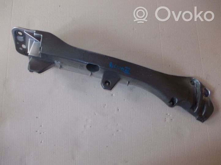 Renault Clio III Supporto di montaggio del parafango 8200314931