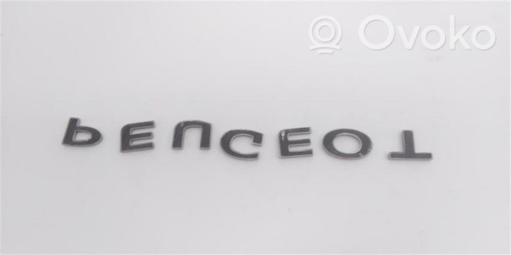 Peugeot Expert Modelio raidės ant durų 