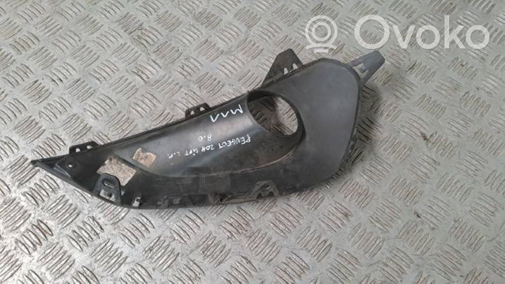 Peugeot 208 Moldura/rejilla de la luz antiniebla delantera 9810729877