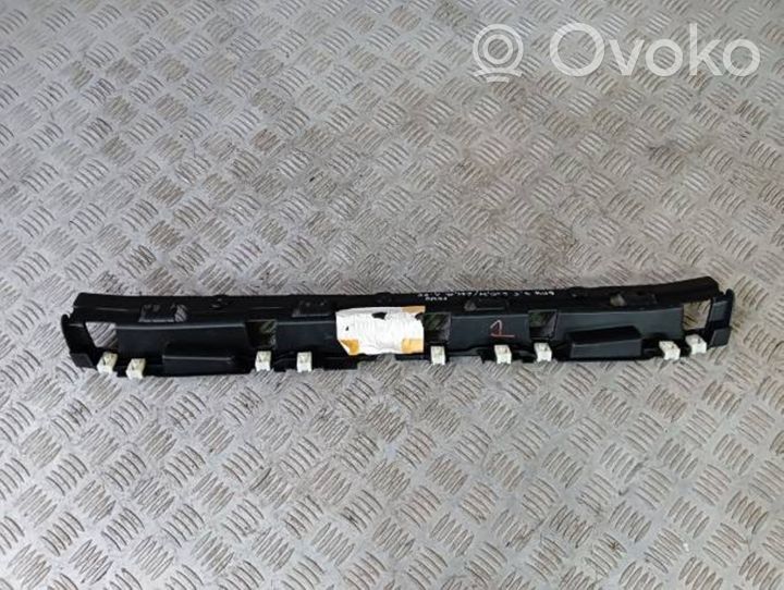 BMW 5 G30 G31 Altra parte del vano motore 7359788