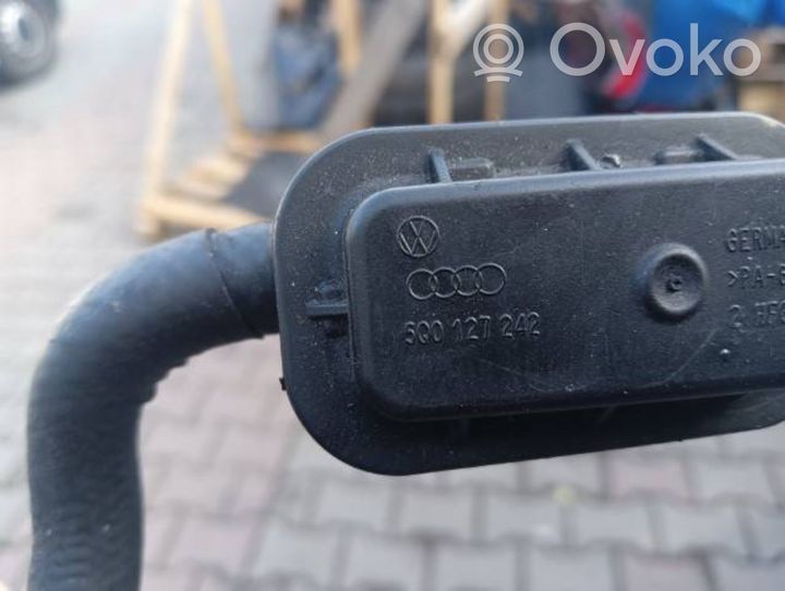 Audi A3 S3 8V Zawór podciśnienia 5Q0127242