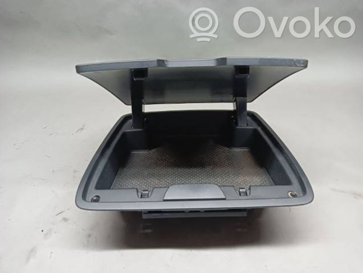 5L0857096 Skoda Yeti (5L) Glove box set, 21.62 € RRR