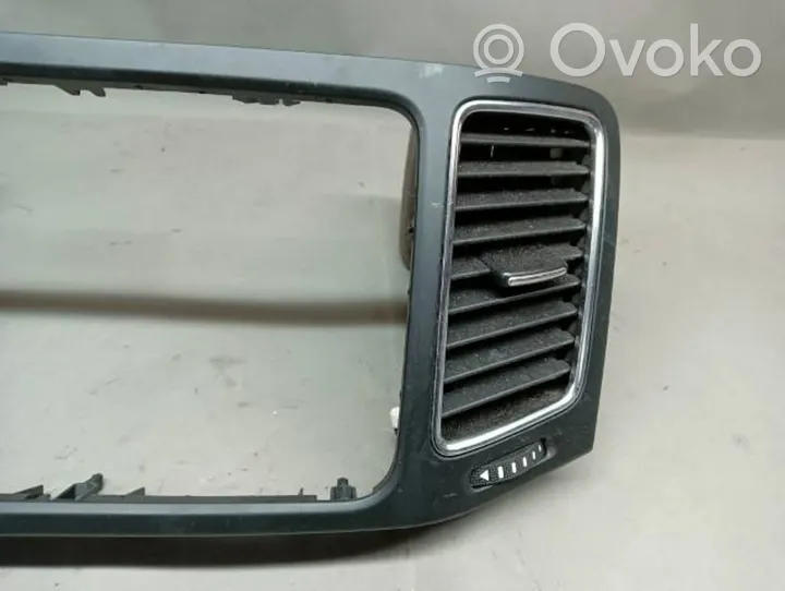 Volkswagen Sharan Grille d'aération centrale 7N0858069D