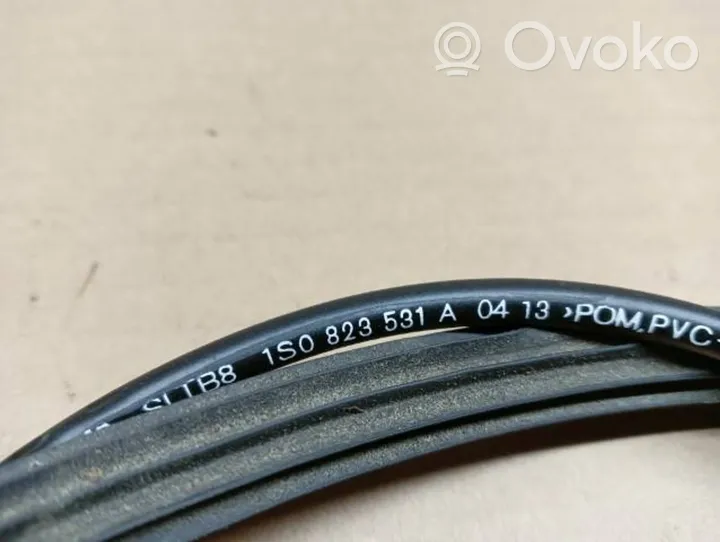 Skoda Citigo Système poignée, câble pour serrure de capot 1S0823531A
