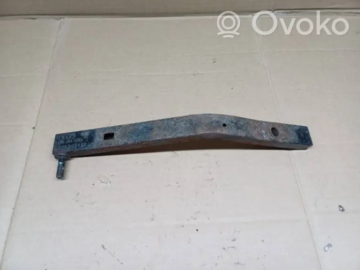 Audi A4 S4 B8 8K Staffa del pannello di supporto del radiatore 8K0805528A