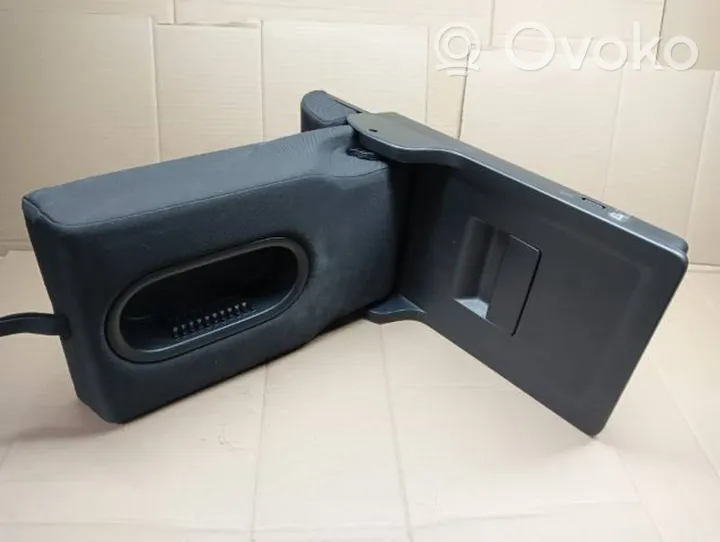 Volkswagen Golf VII Apoyabrazos del asiento trasero 