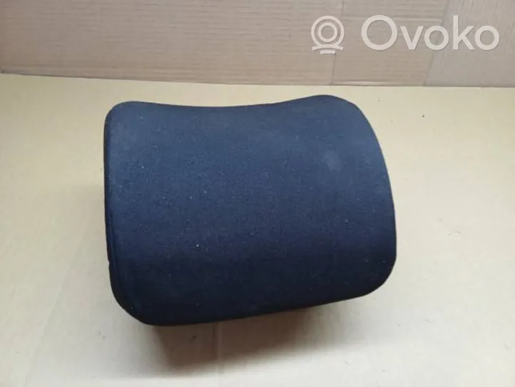 Volkswagen PASSAT B7 Rear seat headrest 