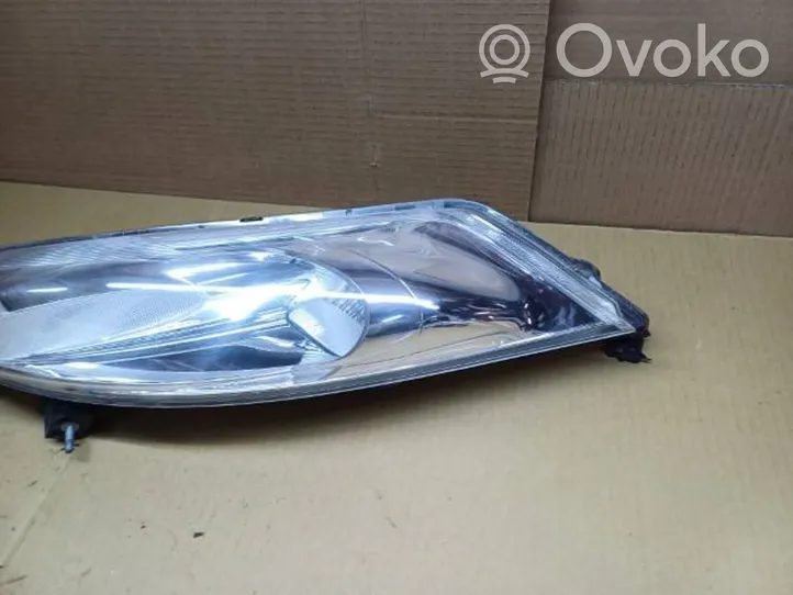 Nissan Juke I F15 Lampa przednia 