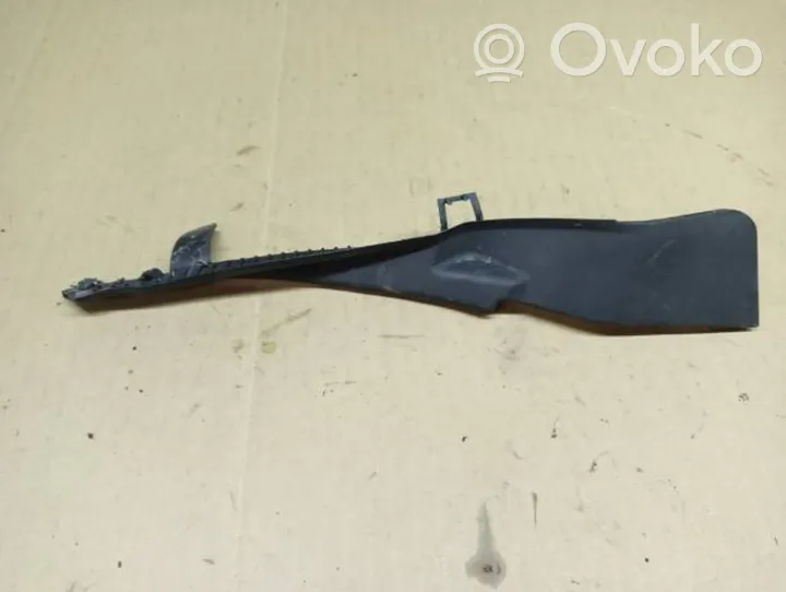 Nissan Juke I F15 Wiper trim 