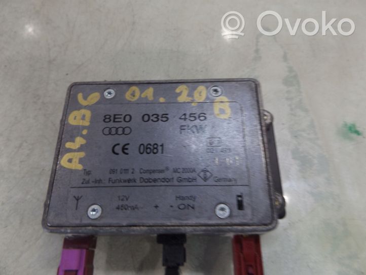 Audi A4 S4 B6 8E 8H Antenos stiprintuvas 8E0035456