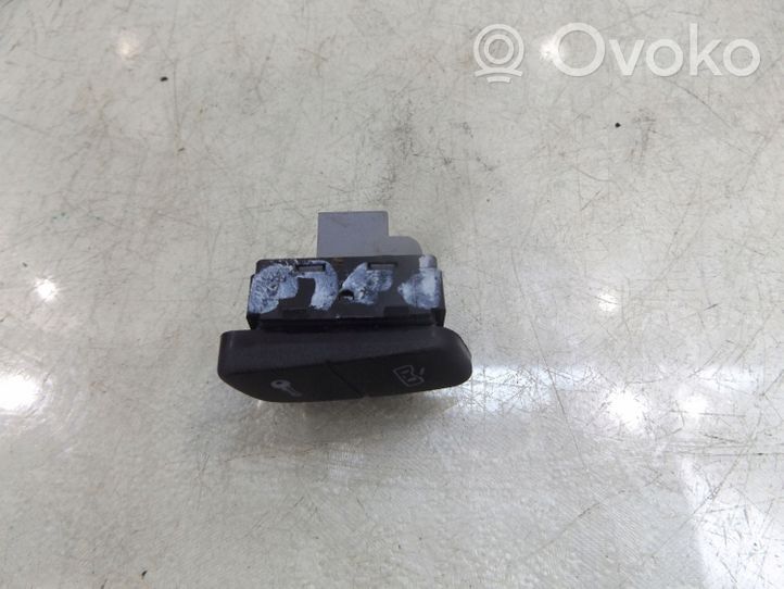 Volkswagen Polo Central locking switch button 