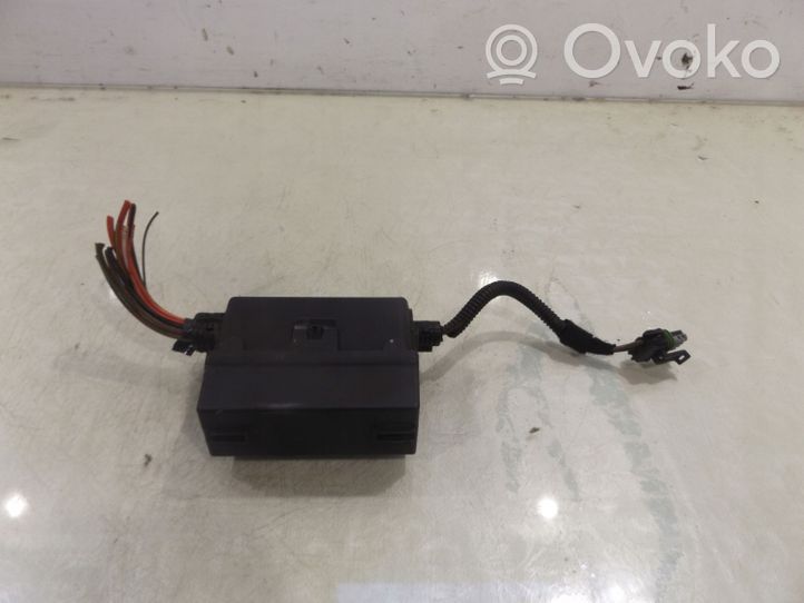 Opel Meriva A Module de fusibles 