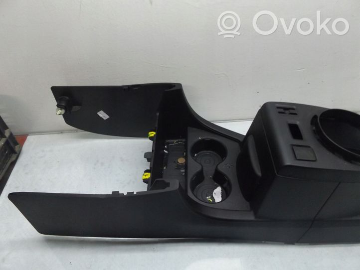 Renault Twingo III Center console 