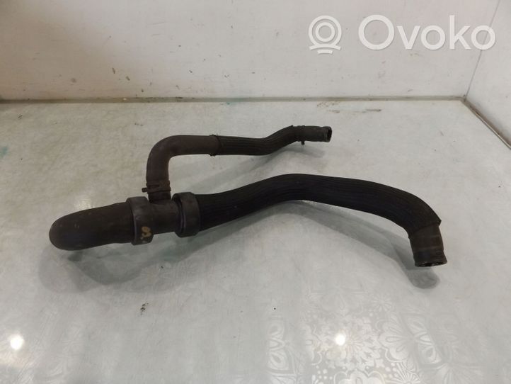 Peugeot 206+ Tuyau de liquide de refroidissement moteur 