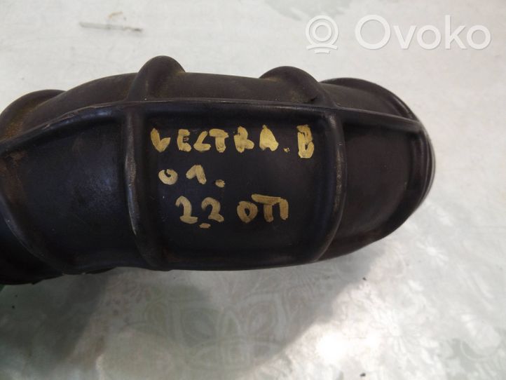 Opel Vectra B Tube d'admission de tuyau de refroidisseur intermédiaire 