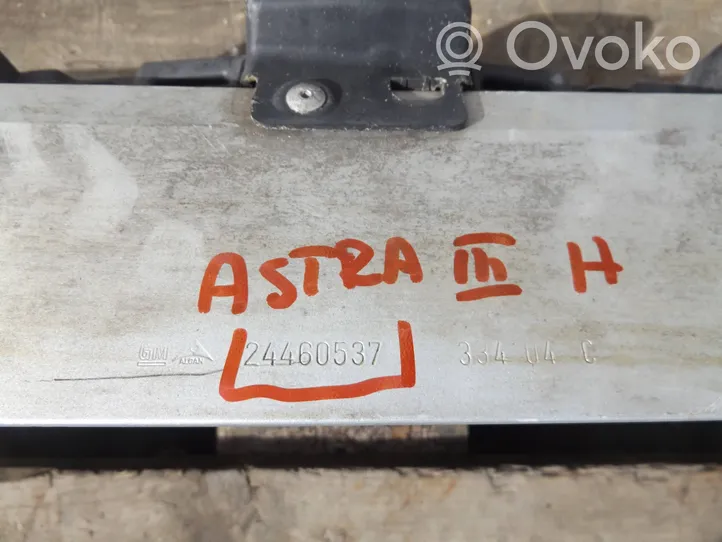 Opel Astra H Belka zderzaka przedniego 