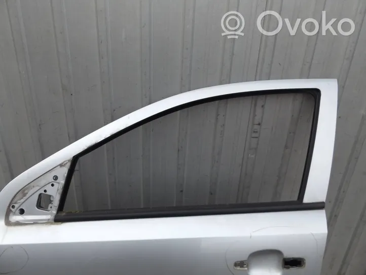 Opel Astra H Front door 