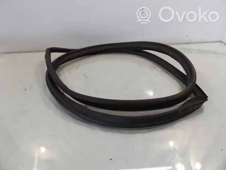 Mercedes-Benz C AMG W204 Trunk rubber seal (body) 