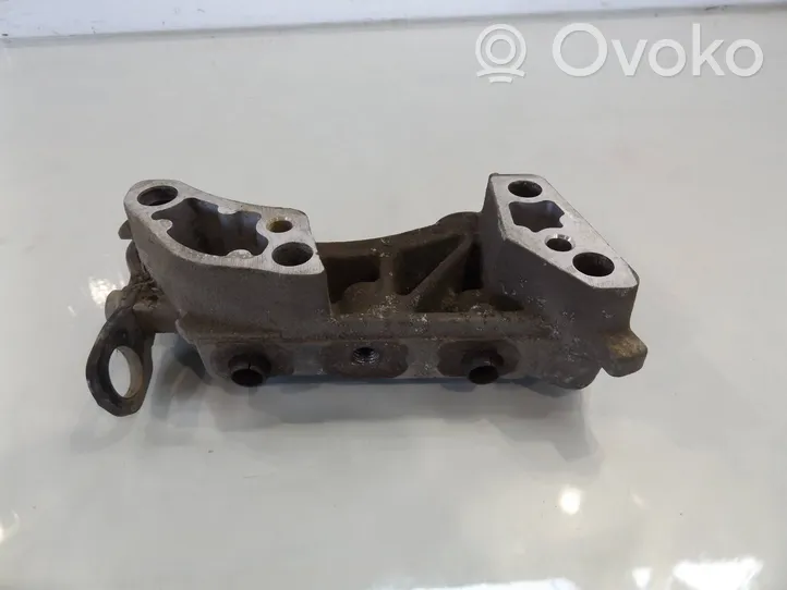 Citroen C3 Engine mounting bracket 