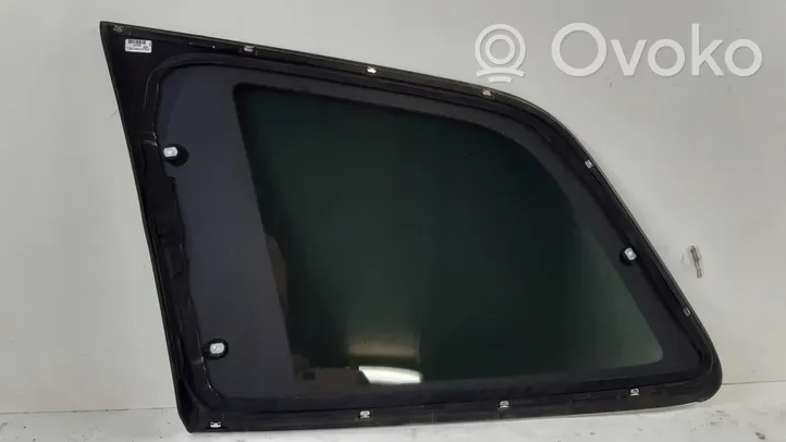 Volvo XC90 Fenêtre latérale avant / vitre triangulaire 