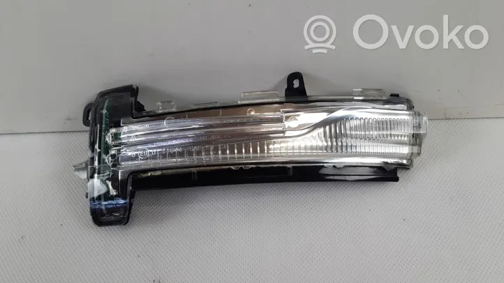 Volvo XC60 Mirror indicator light 263015