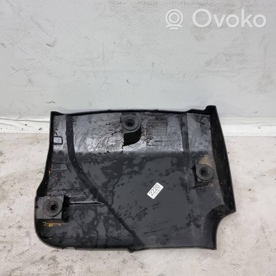 Renault Clio III Couvercle cache moteur 8200587307