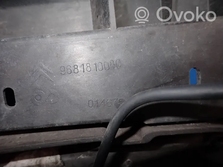 Citroen C3 Picasso Support de radiateur sur cadre face avant 9681810080