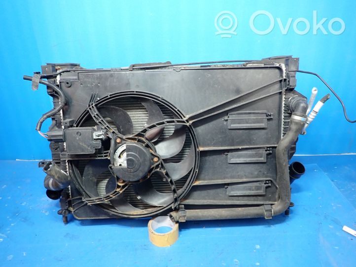 Volvo V40 Set del radiatore 31294096