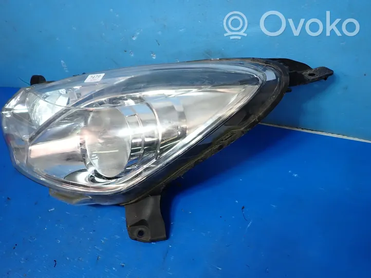 Citroen C3 Lampa przednia 9673814980