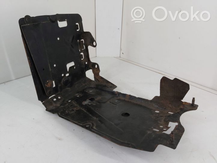 Renault Clio II Battery box tray 