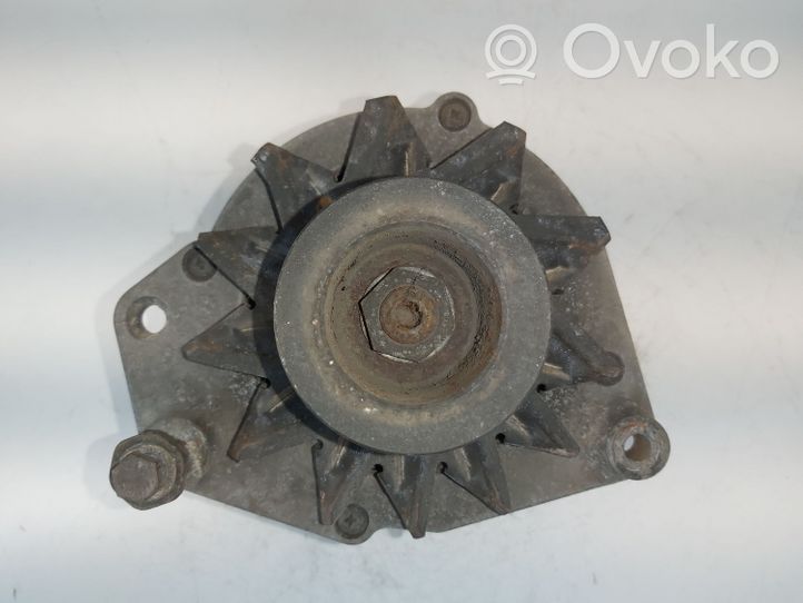 Audi 80 90 S2 B4 Generatore/alternatore 0120469011