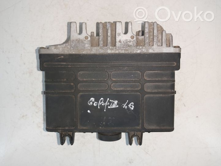 Volkswagen Golf III Engine control unit/module 0261203304305