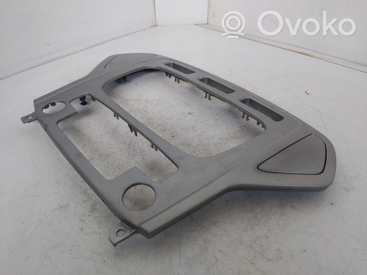 Ford Mondeo MK IV Rivestimento del pannello 